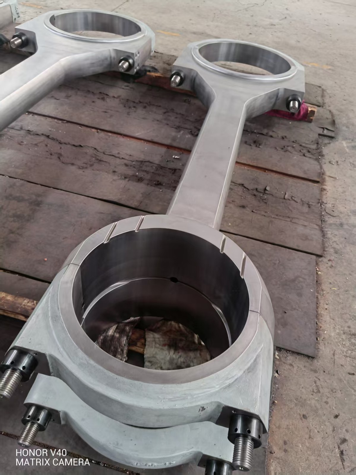 Connecting Rod — Marine Diesel Engine