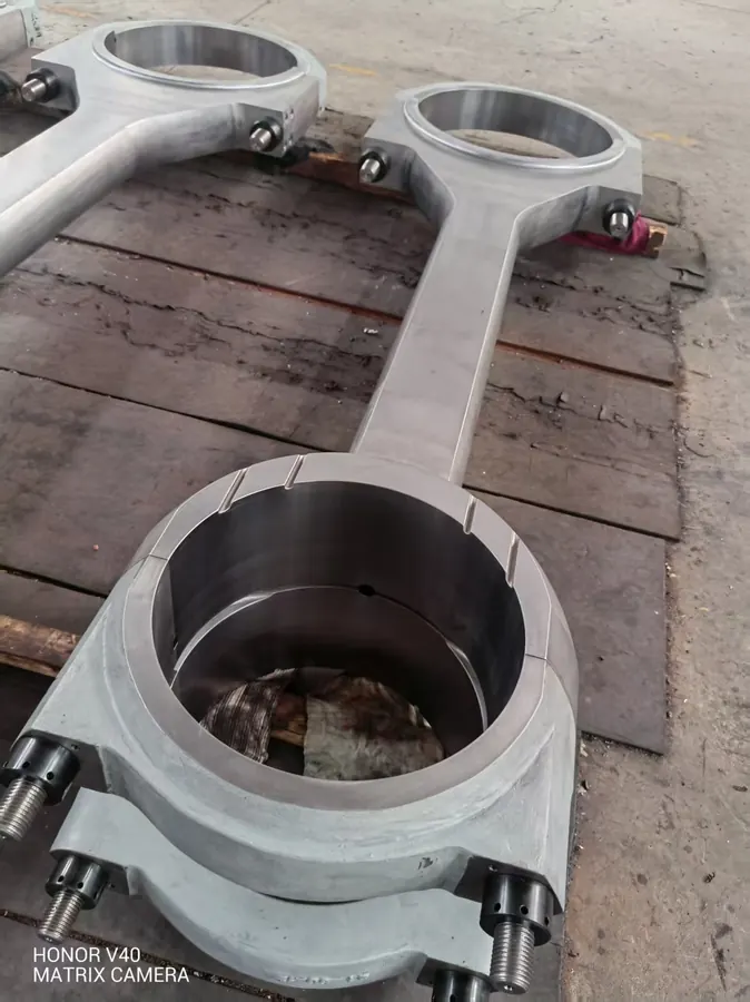Connecting Rod — Marine Diesel Engine