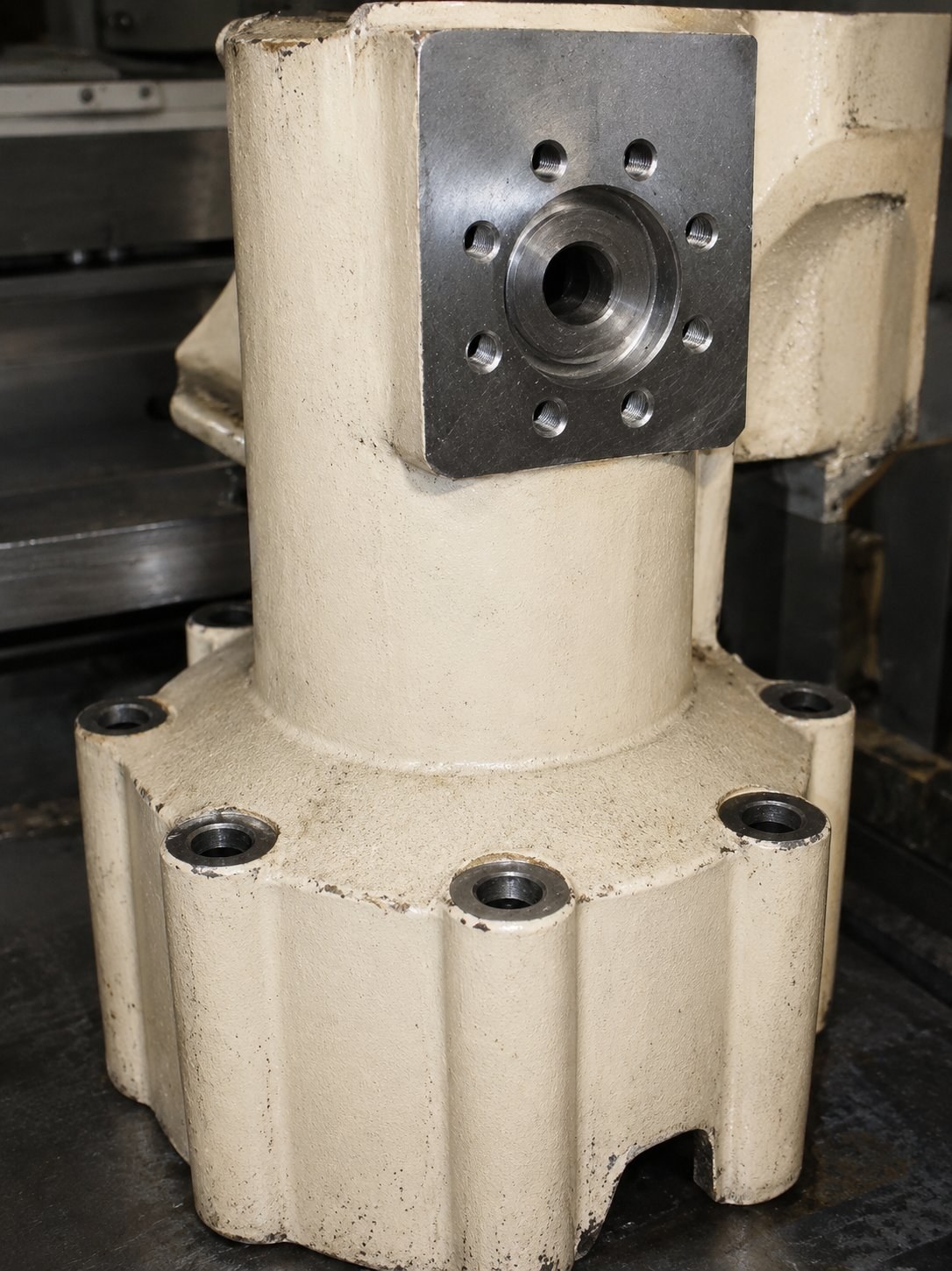 Oil Cylinder — Marine Diesel Engine