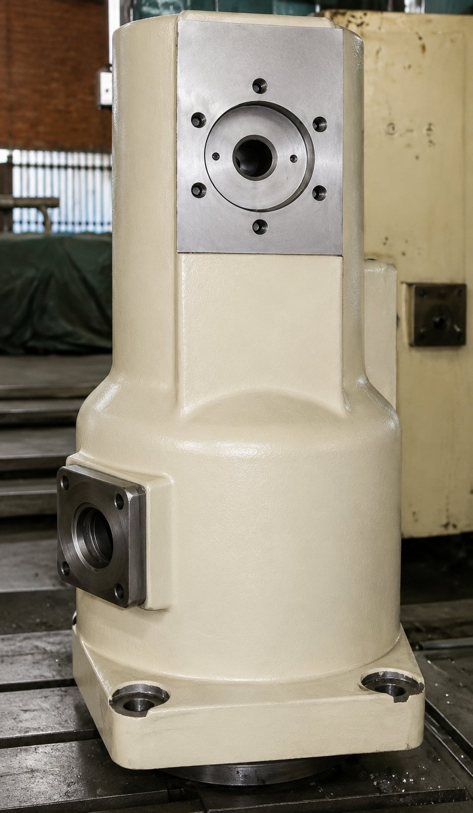 Oil Cylinder — Marine Diesel Engine